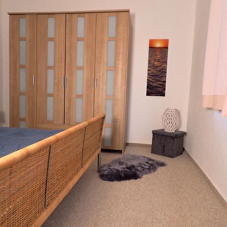 Kapitaens-Bungalow Am See Göhren-Lebbin エクステリア 写真