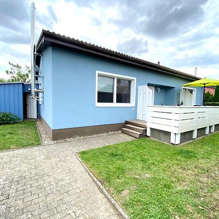 Kapitaens-Bungalow Am See Göhren-Lebbin エクステリア 写真