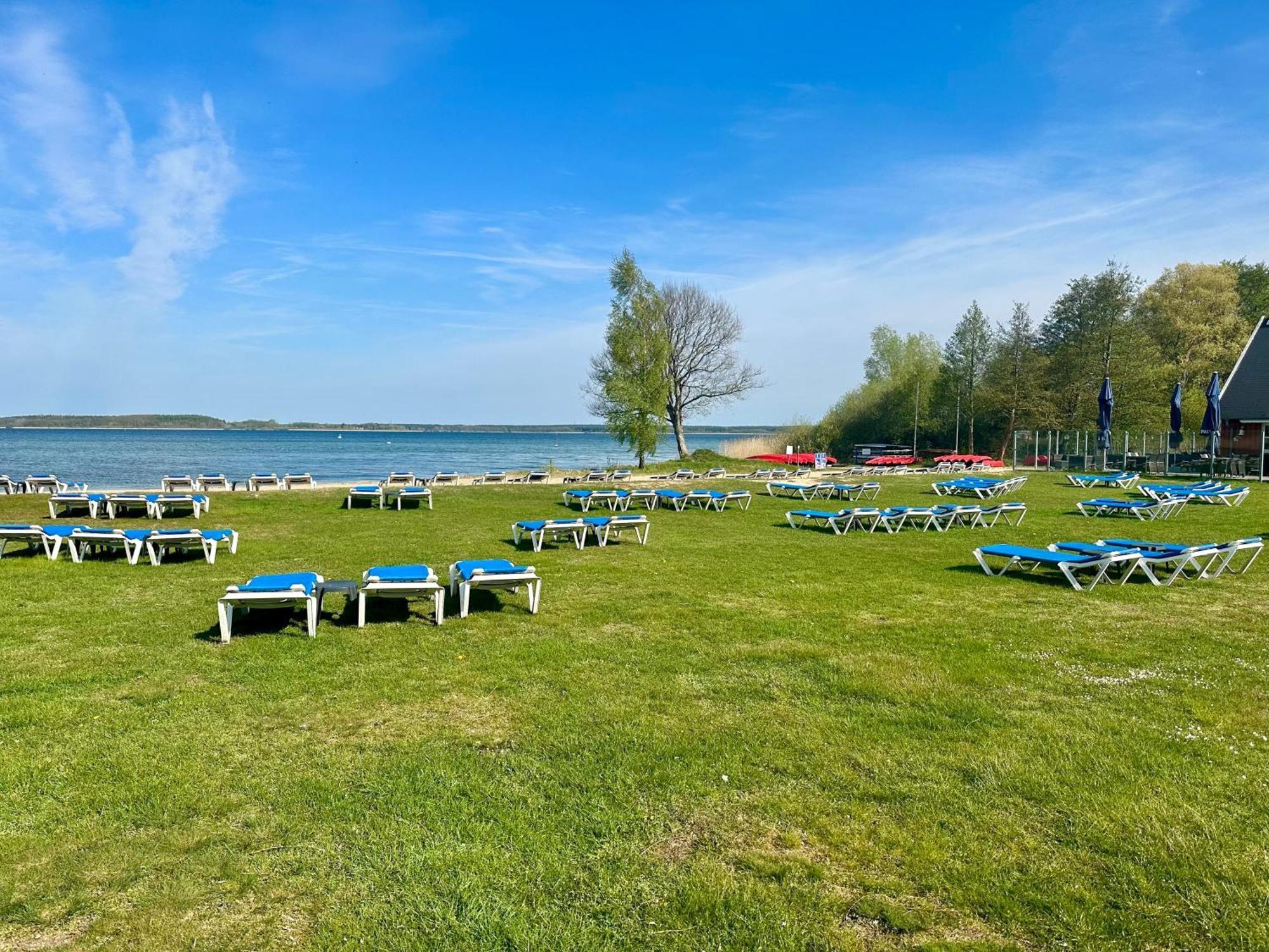 Kapitaens-Bungalow Am See Göhren-Lebbin エクステリア 写真